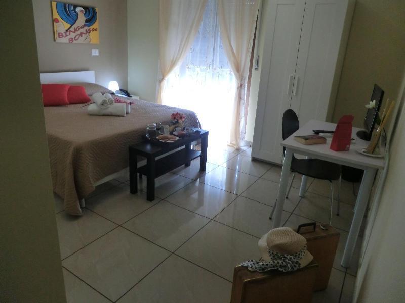 B&B Civico 115 Gaggi ภายนอก รูปภาพ