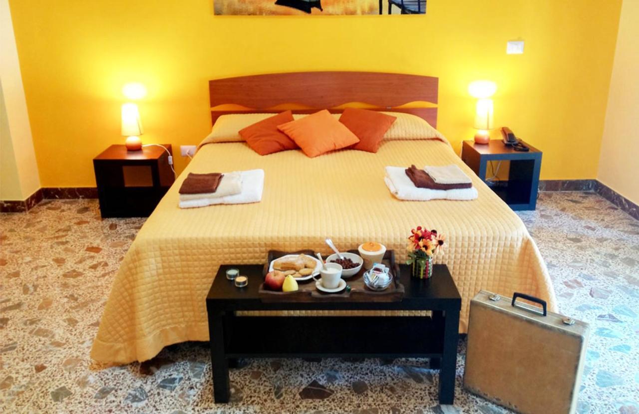 B&B Civico 115 Gaggi ภายนอก รูปภาพ